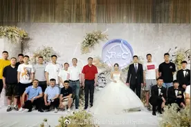 任骏威今日大婚 恩师王非证婚 任骏飞在广东备战无缘哥哥婚礼图片