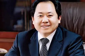 16岁闯荡榆林，开百货店起家，连续4年蝉联陕西首富，今身价210亿图片