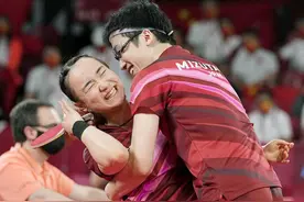 水谷隼吹球+伊藤摸球台！日本组合赢得不光彩，中国球迷疯狂质疑图片