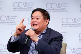 玻璃大王曹德旺为啥只给老家捐款50万？曹总：我是被他们打出村的图片