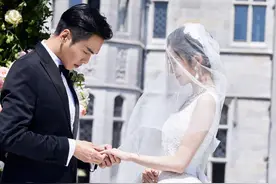 张若昀当爸后既霸道总裁式护女儿，又温柔奶爸式宠女儿，令人羡慕图片
