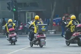 1-2小时充满电，续航150公里起，这3款电动车适合跑外卖图片