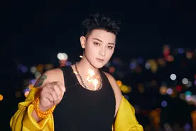 黄子韬停止一切平面拍摄！坦言从不听粉丝意见，连发三条动态表态图片