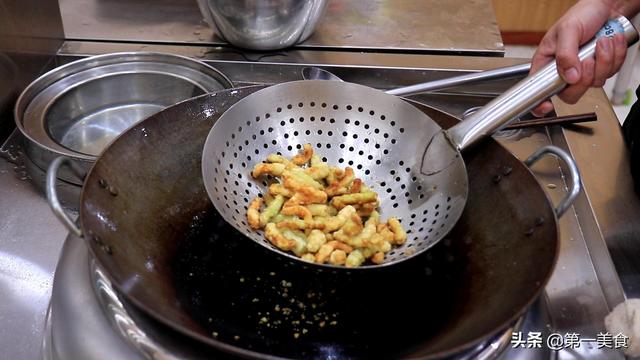 5分钟学会做糖醋茄子，不仅简单好学，而且酸甜可口，开胃又下饭