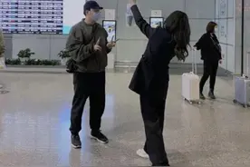 沈梦辰深夜示爱杜海涛，小情侣互动有爱，8年长跑疑将结束？图片