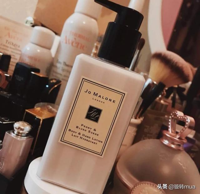 维密身体乳有天鹅绒花瓣