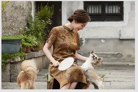 真丝香云纱中式复古旗袍，从容地展现恬静而不失灵动的高贵气息图片