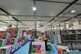 贵州富强科技包装有限公司开足马力忙生产图片