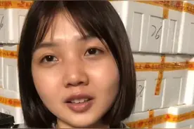 行行出状元！22岁姑娘卖蒜米一星期挣20万，开保时捷去收菜图片