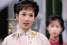 凸嘴更能显风情？满屏烤瓷牙的影视圈，可能早忘了“美人三分龅”图片