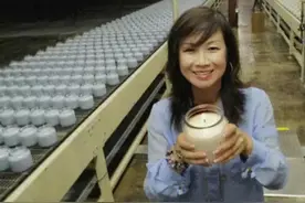 90年代，杭州姑娘10万美元高利贷美国创业；20年后奥巴马向她请教图片