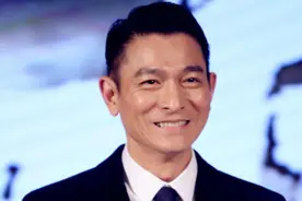 天王刘德华片酬曝光，与00后张子枫持平，王宝强比他高出4倍图片