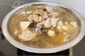 秋天干燥适合多喝汤，热腾腾的3道汤，不温不燥，滋养又开胃图片