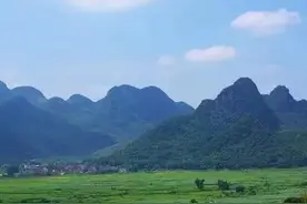 山村教书岁月之漂亮女教师的“美梦”破碎一地.....图片