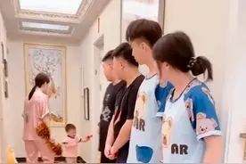 广东36岁宝妈超能生，育有5男2女7个娃，老大读高中老小上早教图片