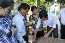 越南一古墓挖出圣旨，越南专家看到汉字后，紧急向中国求助图片