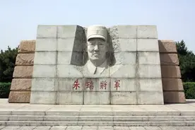 看《大决战》说军史：朱瑞如果不牺牲能授大将军衔吗？图片