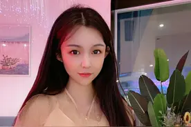 仙女画家孙天骄新歌《墨缘》发布，网友："被画画耽误的歌手"图片