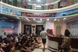 柬埔寨：赌场、外卖、诈骗，疯狂的东南亚之城图片