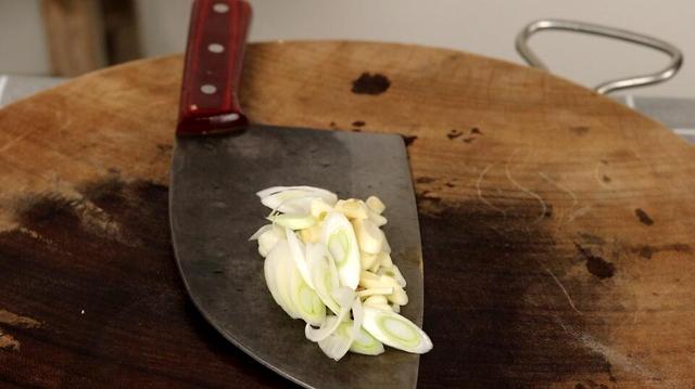 炒面不要再买着吃了，自己在家做，5分钟就能吃，比外面买的好吃