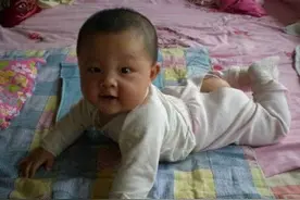 为何宝宝过了6个月，频繁生病？儿童营养师：真正的“元凶”在这图片