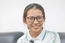 晋江中考第一名张煌榕：曾是晋江经济报小记者，最喜欢“顾佳”图片