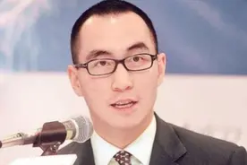 同是赌王儿子，为什么造就了不同的恋爱观，原生家庭到底影响了谁图片