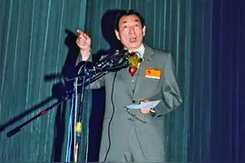 朱镕基的中学成绩单曝光：学籍档案保存69年，沉默的天才少年图片