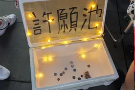 你见过哪些有趣的地摊文案？下面这些给我逗乐了图片