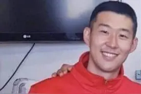 孙兴慜头发太长？部队解释：他是补充役士兵，不用剃很短图片