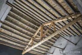 农民大哥花20万建房，工人师傅一天工钱300元，看看建的房咋样图片