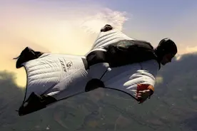 翼装飞行——人类最接近纯粹飞翔的运动，到底有多危险？图片