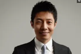 毕业于北大的10位知名主持人图片