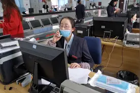 政务服务窗口的渐冻症女孩：生活“冻”住了她 她选择坦然接受图片