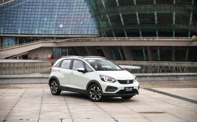 底盘/隔音/配置全面升级，自动挡8.18万起，全新一代飞度又要火了