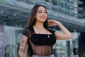 墨西哥美女模特，曾经因为太瘦遭嫌弃，后来通过健身找回自信图片
