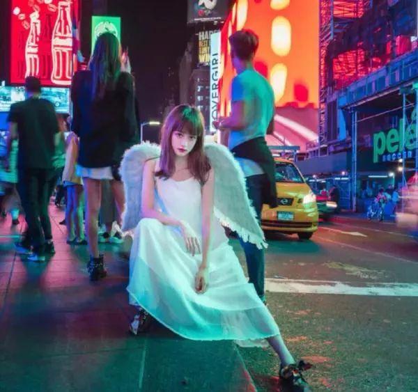 拉踩欧阳娜娜，营销“汤臣一品千金，”这位00后网红又叕翻车了