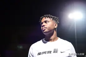 NBA最惨状元富尔茨，穿破伤病凌云之木图片