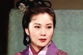 一众老戏骨聚会，70岁“段正淳”老当益壮，61岁“黄蓉”大变样图片
