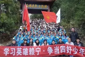 救火英雄赖宁去世31年，为何课本删移除其事迹，学校摘下他照片图片