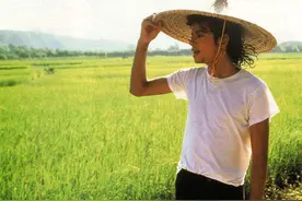 1987年10月23日，迈克尔·杰克逊来到中国农村，度过了特殊的一天图片