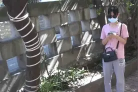 同居2年未怀孕被逼分手，1个月后女子发现怀孕，前男友却态度冷漠图片