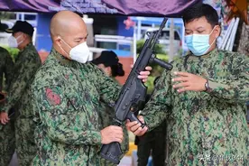 菲律宾警察的以色列突击步枪图片