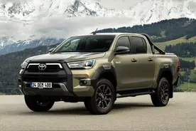 2021款丰田海拉克斯台湾到店实拍！2.8T+6AT图片