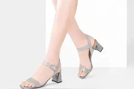 第一双高跟怎么选？选择一双粗跟鞋，不性感但也足够浪漫图片