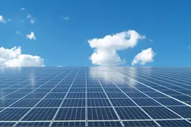 太阳能发展遭遇环保和成本挑战图片