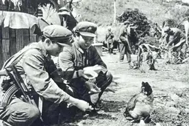 老照片：1979年，解放军撤离越南时的震撼场景图片