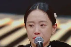 “拳打”总导演，“脚踹”制片人，李梦凭啥这么横？图片