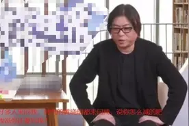 高晓松暴瘦26斤秀竹竿腿！身材不输运动老将，却被嘲脸大没脖子图片