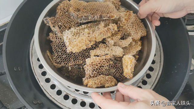 秋冬必备的润唇膏，详细配方与做法，在家一样可以做，好用又放心
